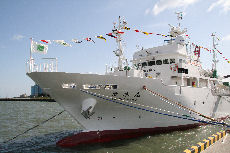 090310ship05S.JPG