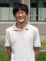設樂先生顔写真.png