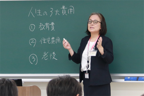 矢野氏