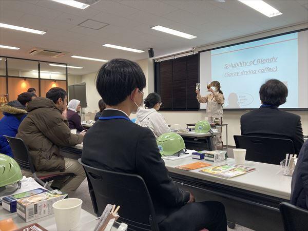 会社説明の様子_R.JPG