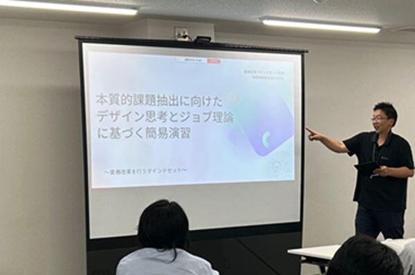 財務部財務管理チーム 舛本主任