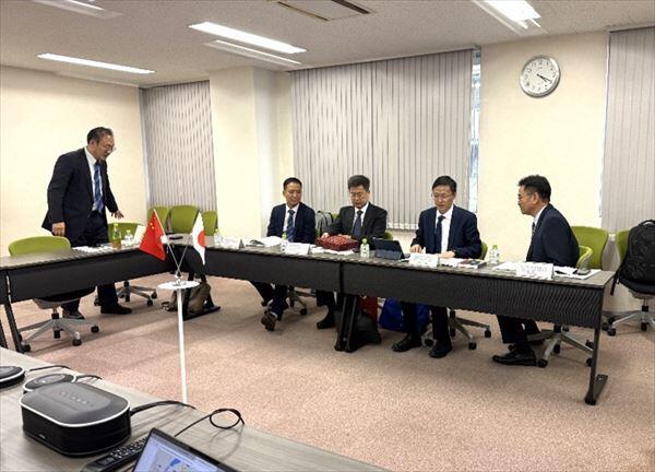 表敬訪問の様子