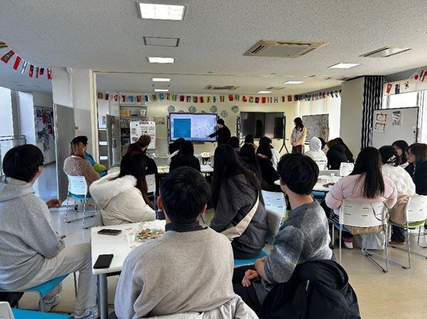 中国出身の留学生の発表