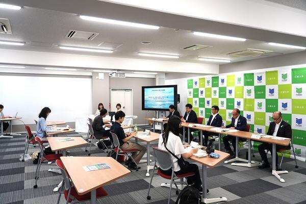 会場の様子