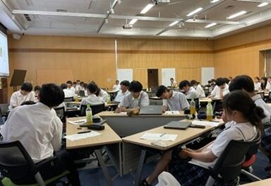 20260728_名張青峰高校の高校生が来学 (2).jpg