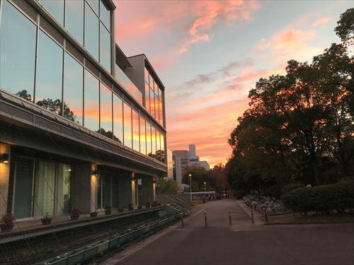 夕暮れ時の空