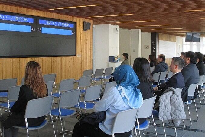 報告会の様子