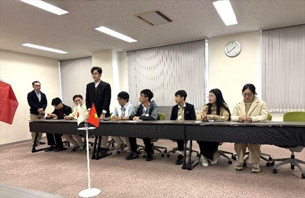 表敬訪問の様子