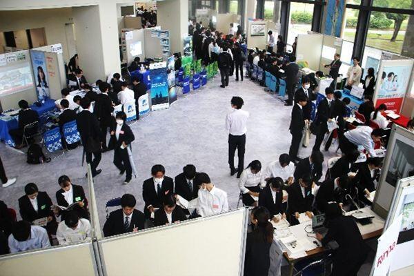 卒業生交流セミナーの様子