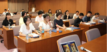 大学紹介の様子