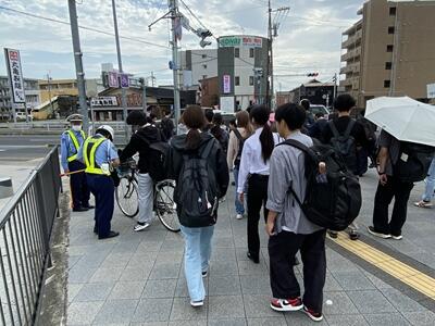 交通安全指導の様子