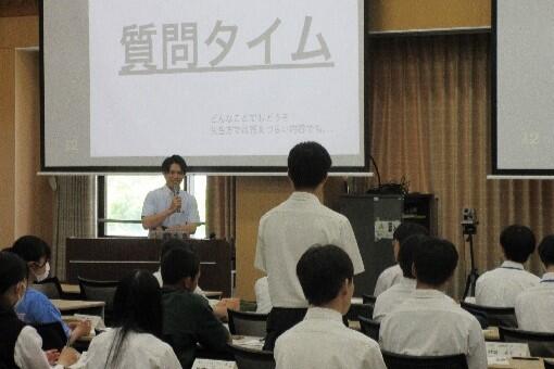 質疑応答の様子