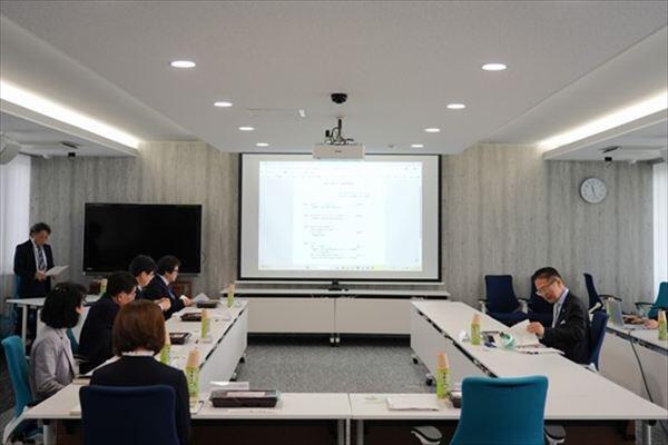 懇談会の様子