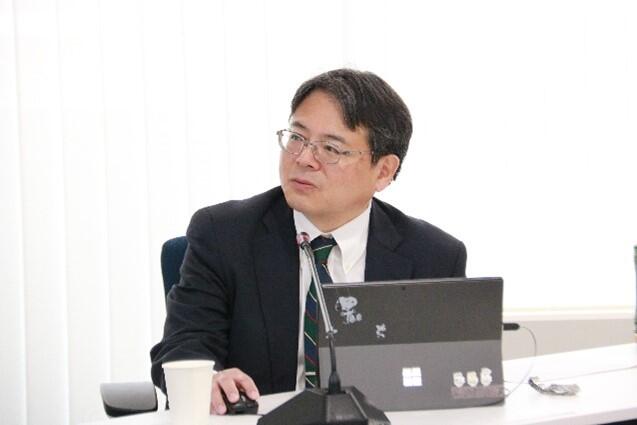 宮岡邦任センター長