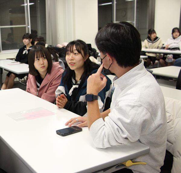 松阪高校SSH生徒と留学生の学術交流会