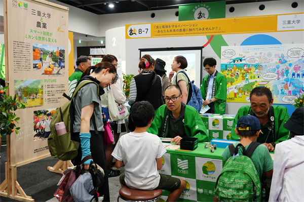 ブース展示の様子