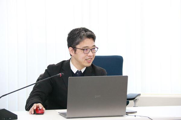 野中寛センター長
