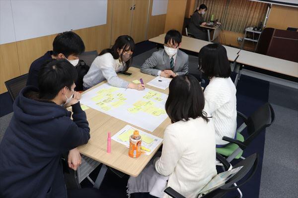 ピアサポーター学生委員会10周年祝賀会の様子