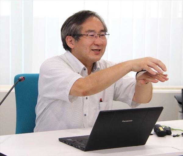 三宅教授