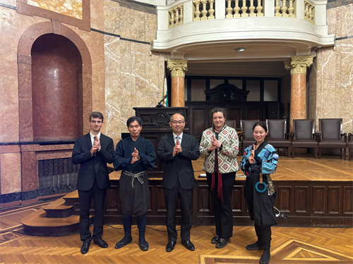 ソフィア大学にて