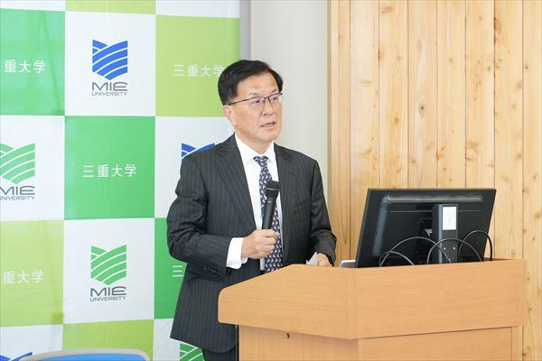 伊藤正明学長からの発表