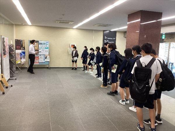 見学の様子
