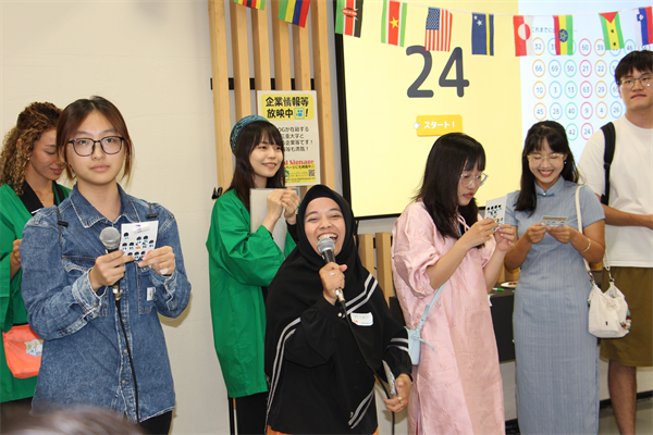 ビンゴ大会の様子