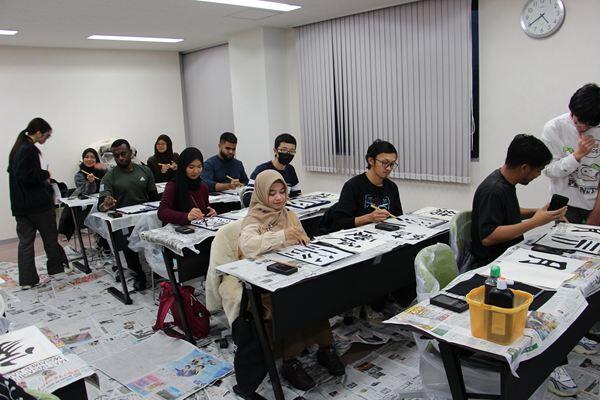 【国際交流DAYS】"Let's enjoy SHODO"