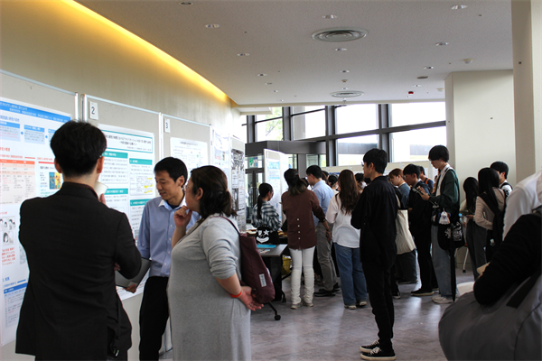 個別研究発表の様子