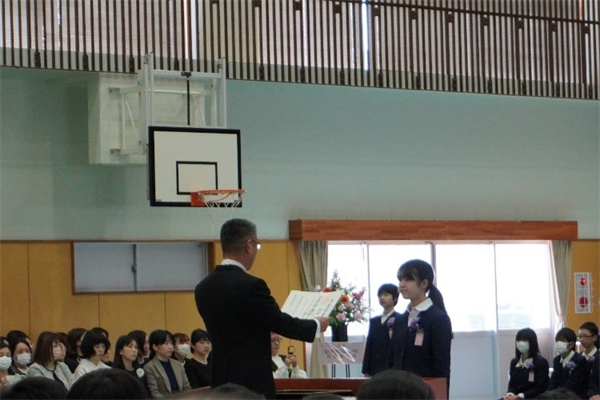 附属小学校卒業証書授与式