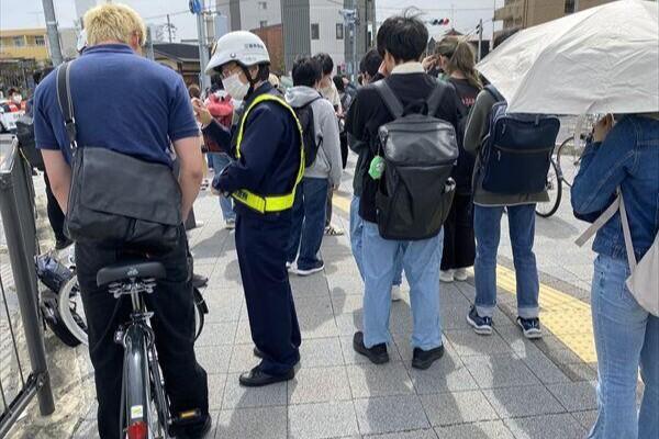 交通安全指導の様子