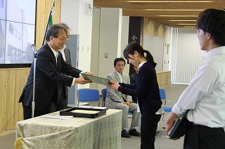 20160531_H28年度 学業優秀学生学長賞授与式boen (14)