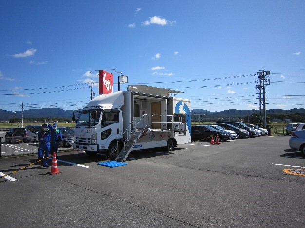 地震体験車