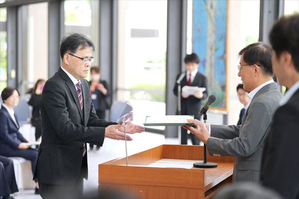 授賞式の様子