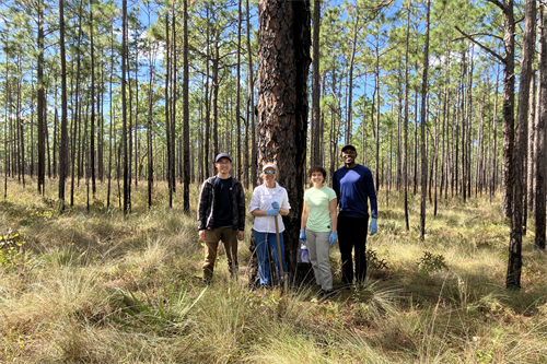 北上助教ら集合写真