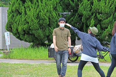 風の動きを学ぶ学生