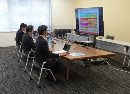 公開セミナーをオンラインの様子