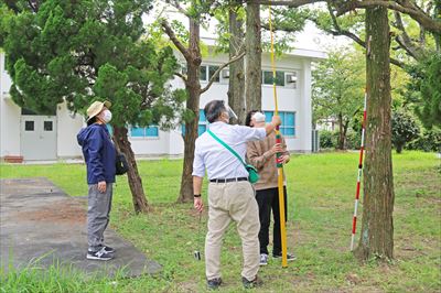 実習を行う学生