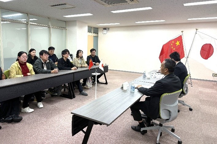 表敬訪問の様子