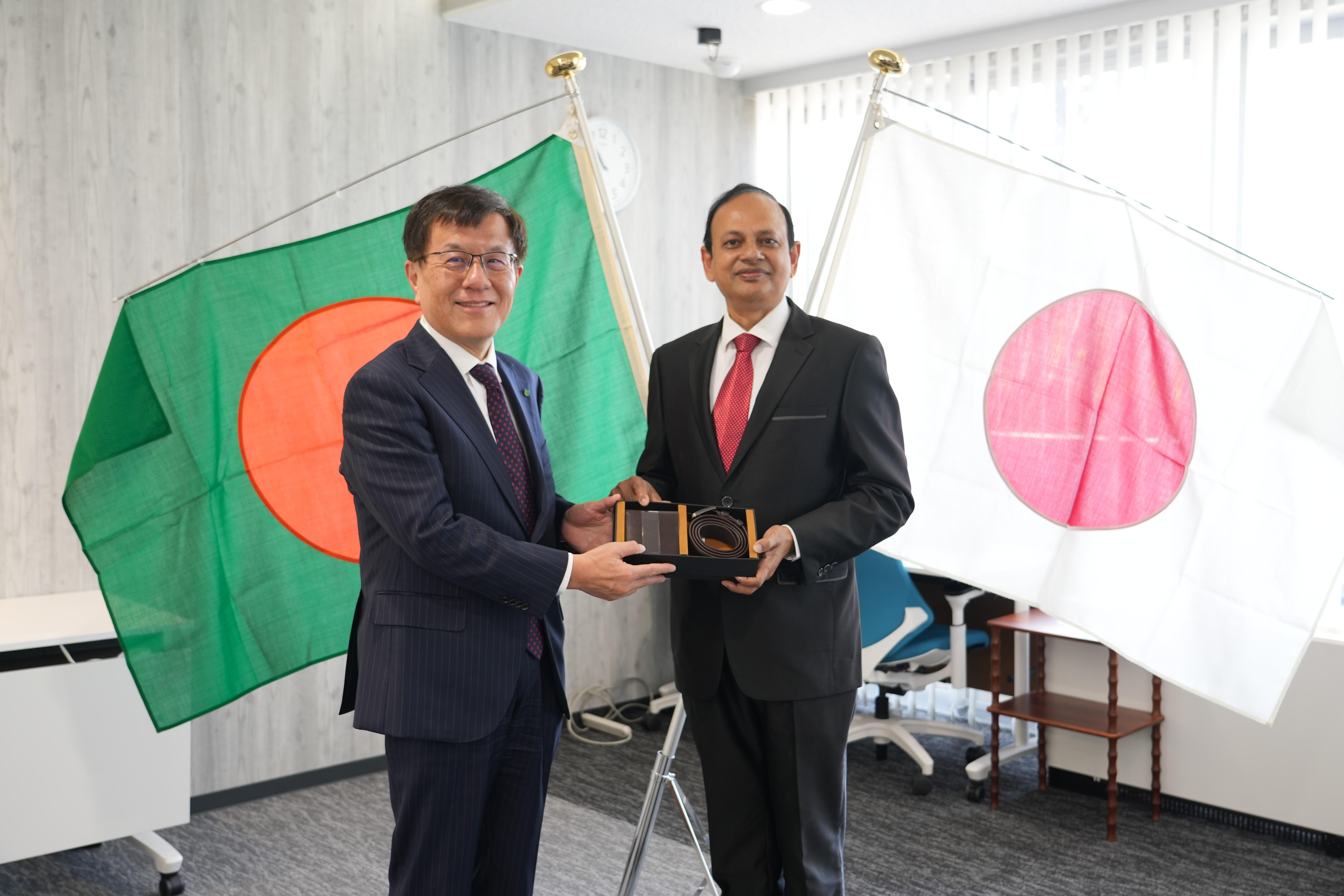 ★20260119_バングラデシュ大使館表敬訪問 (2).JPG