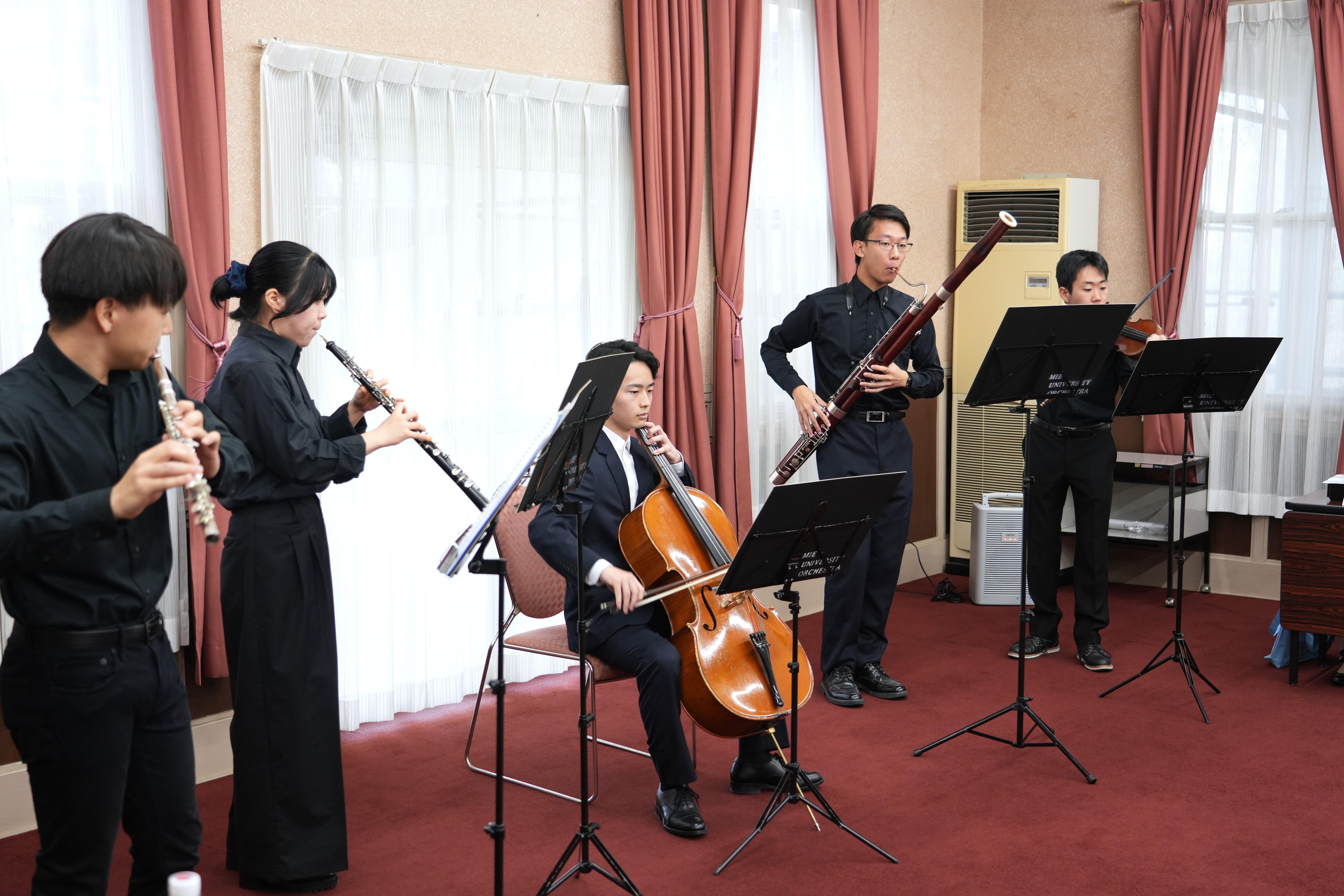 20251112_三重大学振興基金感謝状贈呈式 (1).JPG