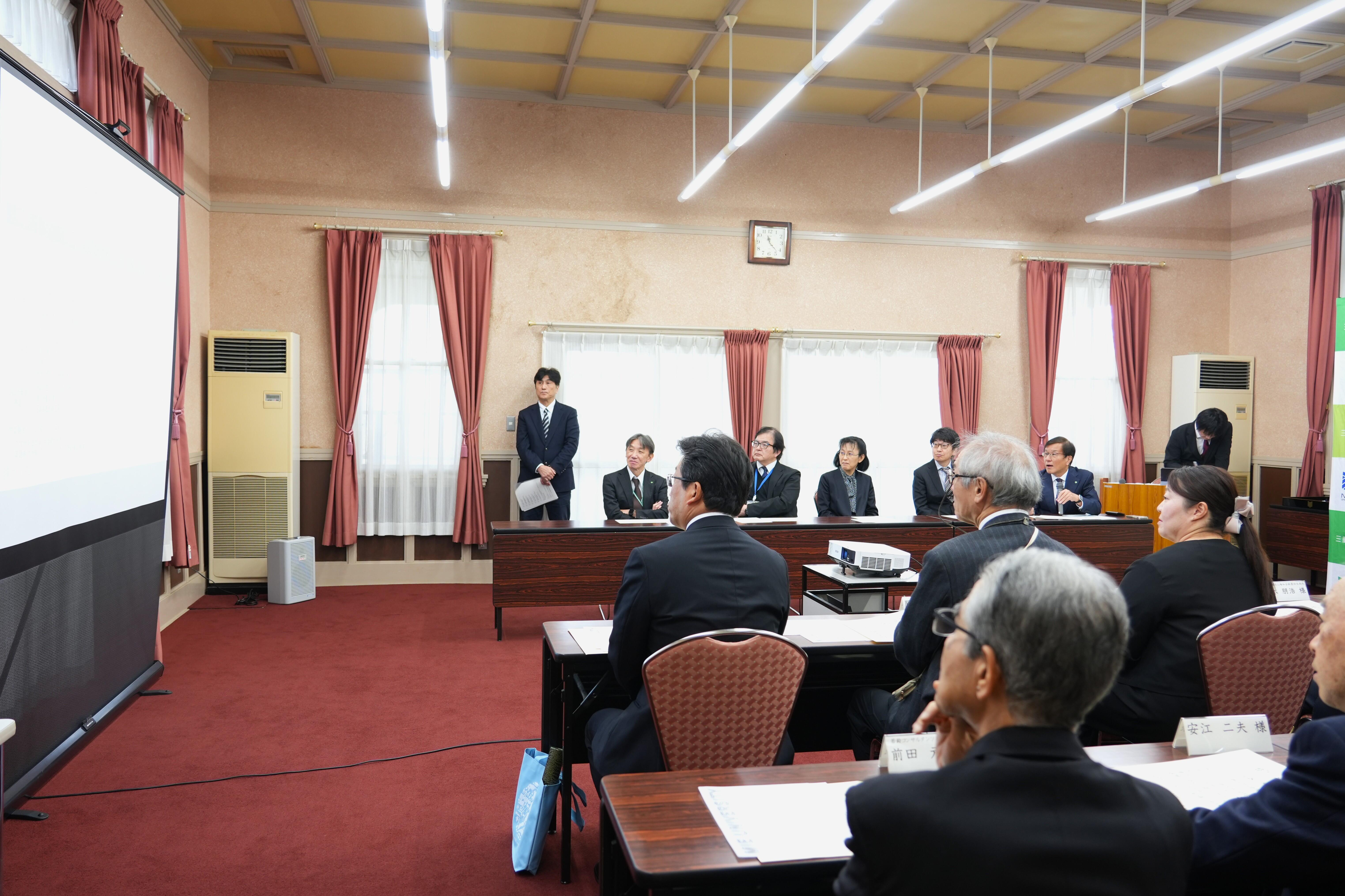 20251112_三重大学振興基金感謝状贈呈式 (3).JPG