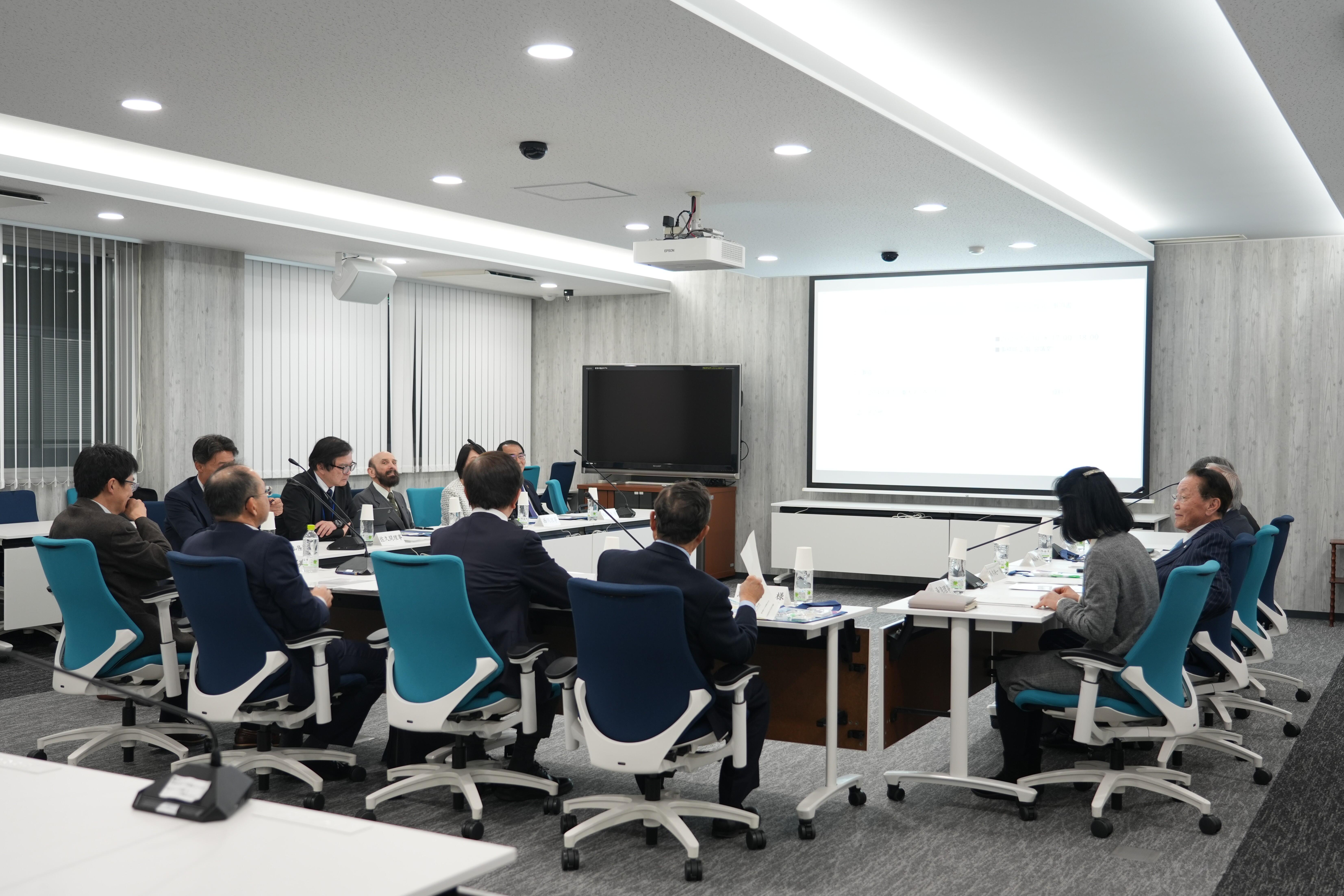 20251210_学外有識者との意見交換会 (2).JPG