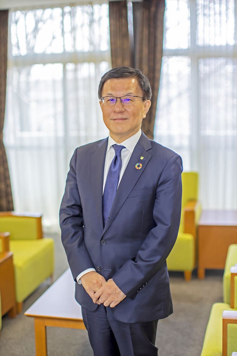 三重大学 学長挨拶 三重大学 学長挨拶